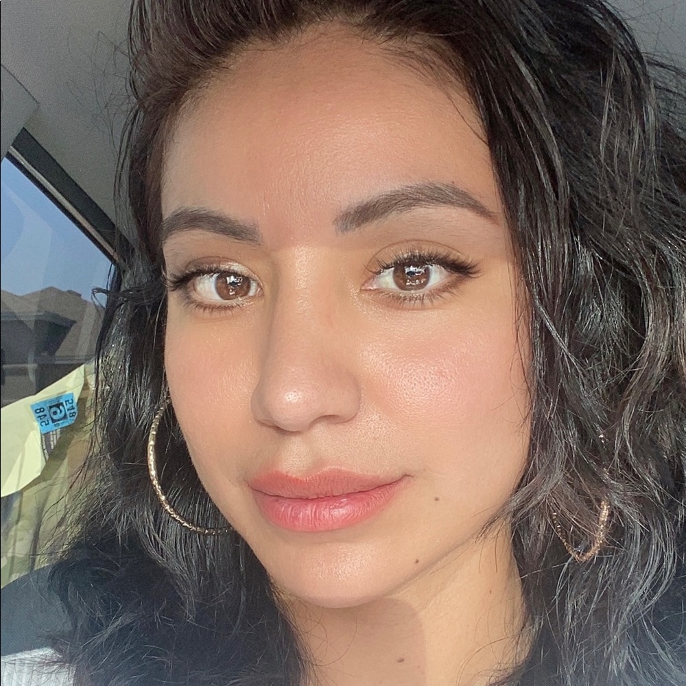 Meet your Posher, Aimee